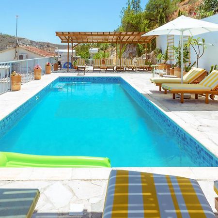 Archondia House - Holiday Apartments With Pool Kalavasos Exterior foto